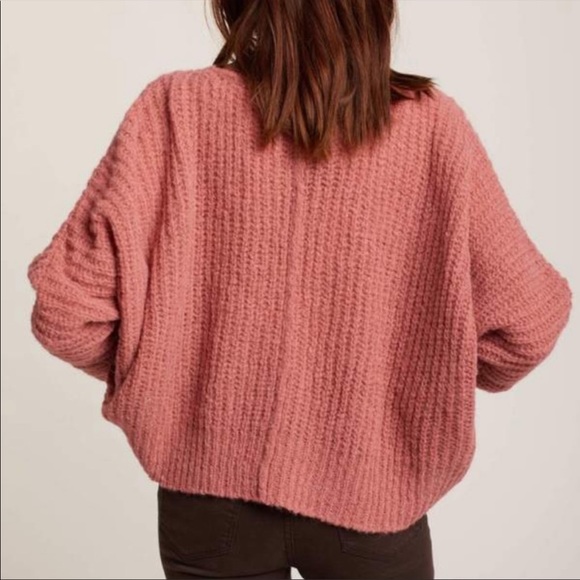 NWT-Free People Boho Yummy Moonbeam Alpaca V-Neck Sweater- Prairie Pink
Size S - Picture 13 of 13